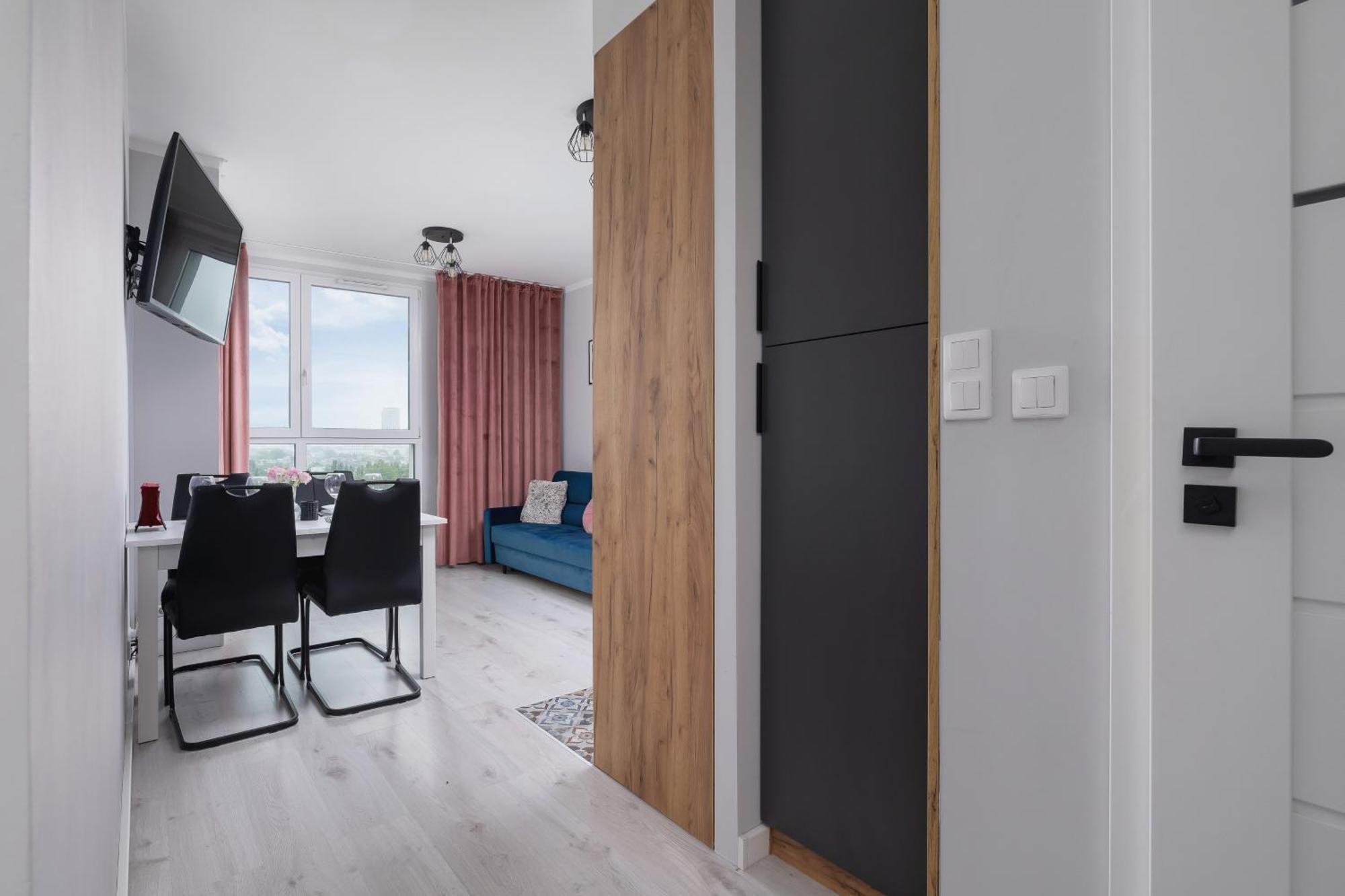Przestronny Apartament Z Balkonem By Noclegi Renters Krakow Exterior photo